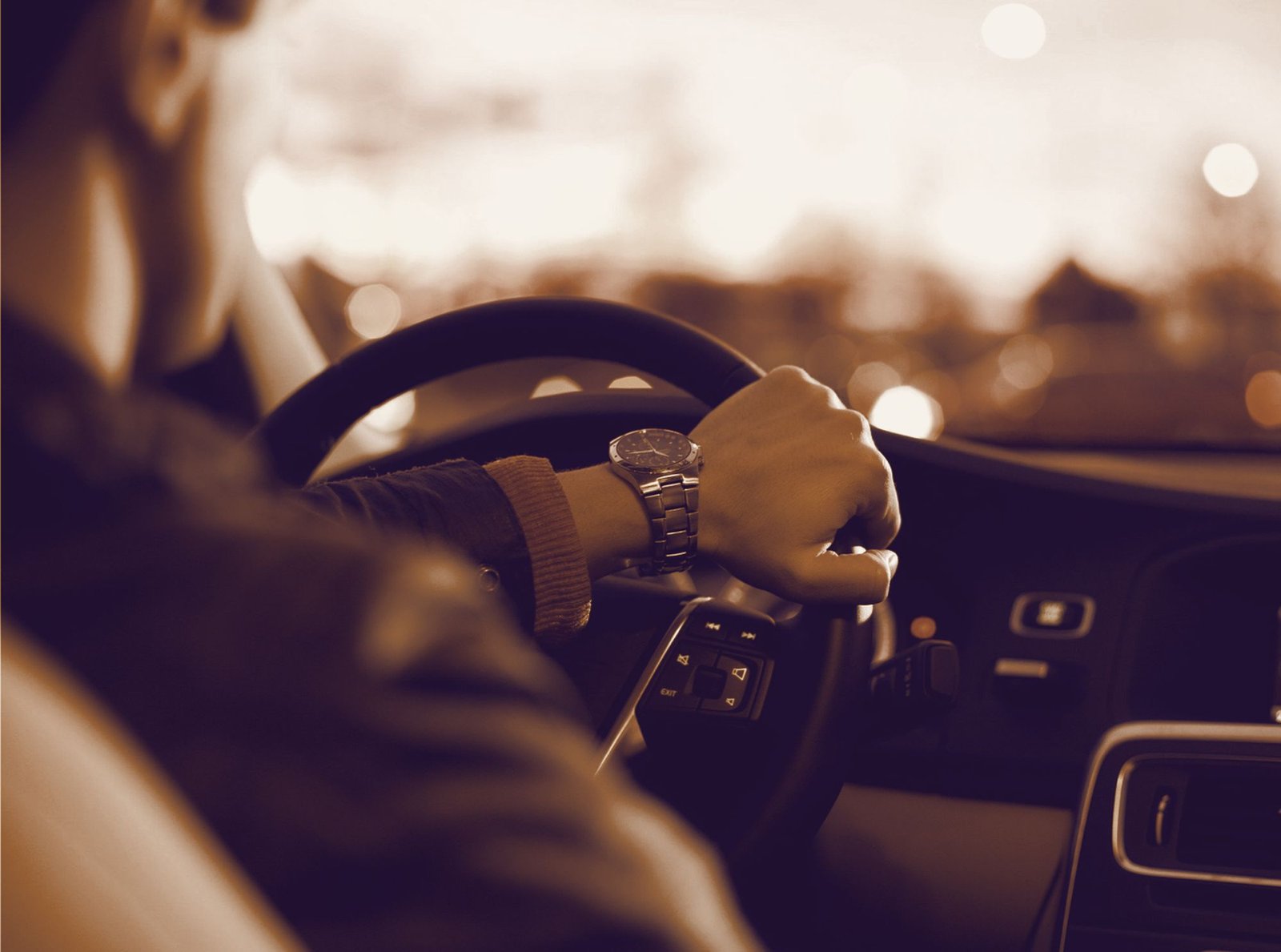 Driving at dusk — visit the Vision & Optics optical shop on Ghodbunder Road, Thane